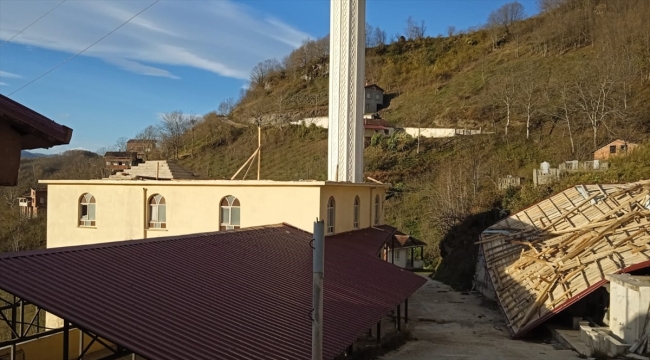 Ordu'da şiddetli rüzgar hayatı olumsuz etkiliyor