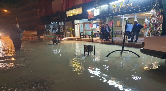 Osmaniye'de sağanak hayatı olumsuz etkiledi