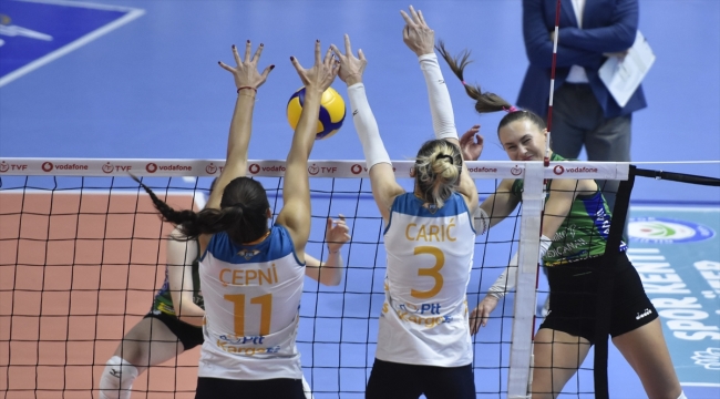 Voleybol: Vodafone Sultanlar Ligi