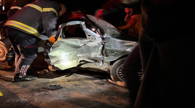 Kahramanmaraş'ta çarpışan ambulans ile otomobildeki 9 kişi yaralandı