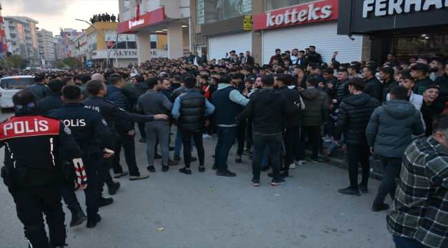 Silopi'de bir kişi Kur'an-ı Kerim'i yırttığı gerekçesiyle gözaltına alındı