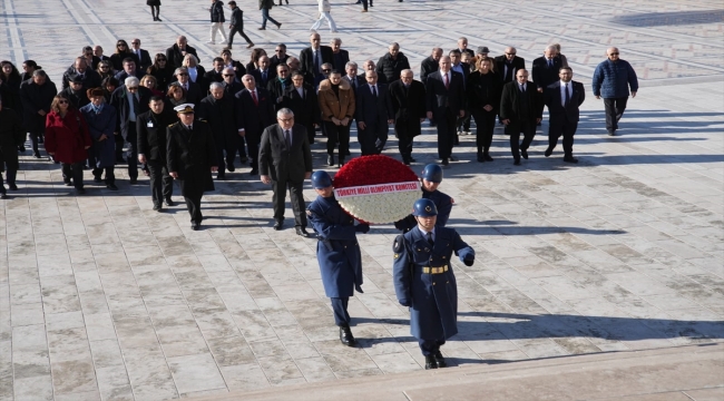 TMOK yönetimi ve çalışanları Anıtkabir'i ziyaret etti