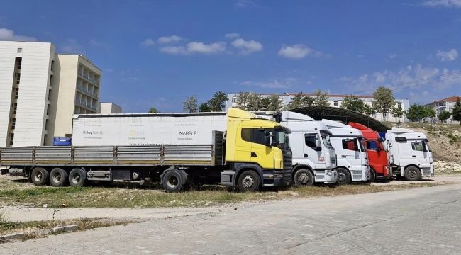 Bayram öncesi tır ve kamyonların trafiğe çıkması yasaklandı