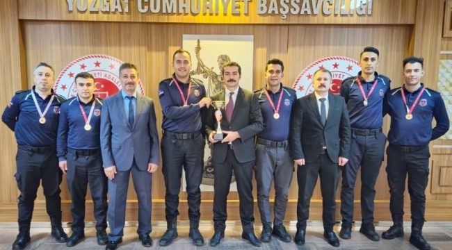 Cezaevi voleybol takımının gurur veren başarısı