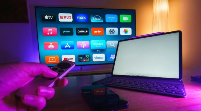 Basit Akış Hack'leriyle Smart TV'nizin Potansiyelini En Üst Düzeye Çıkarma