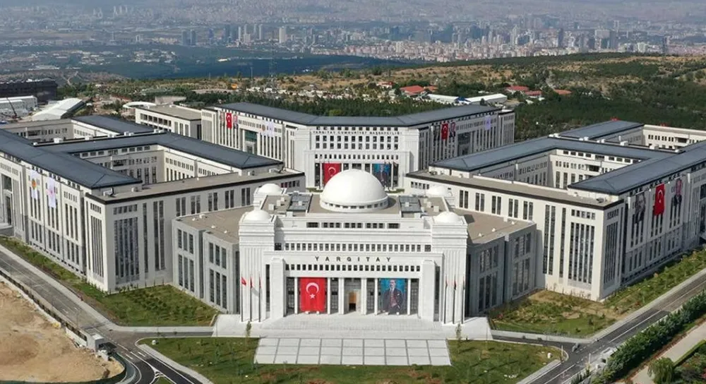 Eşine 